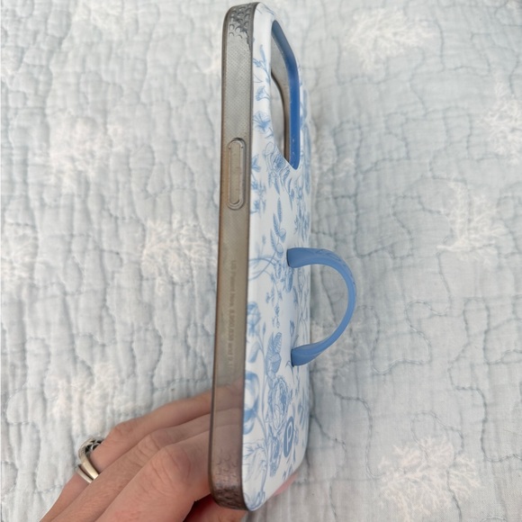 Loopy Blue Toile iPhone 14pro Case - Picture 4 of 4